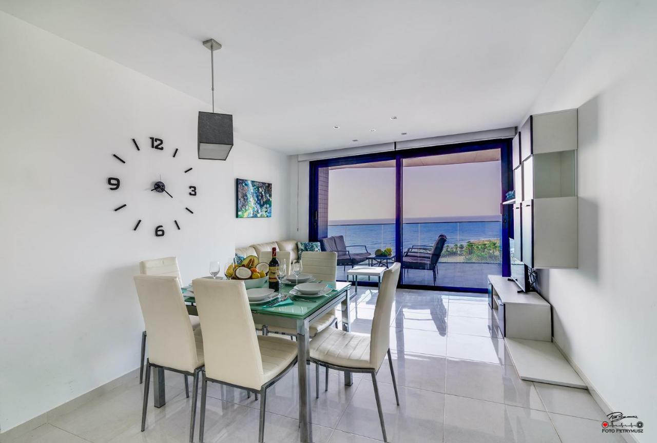 Torrevieja - Punta Prima Sea Senses Apartment Bagian luar foto