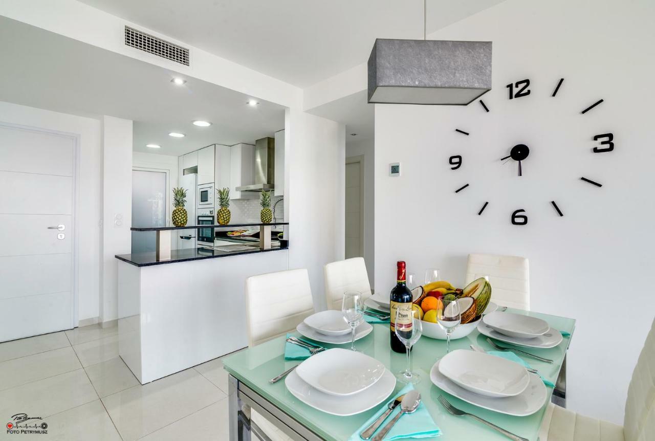 Torrevieja - Punta Prima Sea Senses Apartment Bagian luar foto